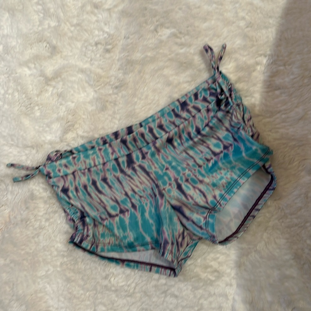 ONZIE booty shorts one size fits all💜🩵
